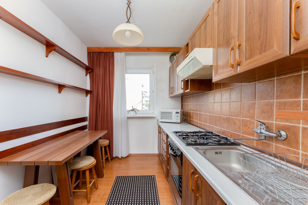 Świetny układ, możliwość zrobienia 4 pokoi! BALKON - ujecie 6