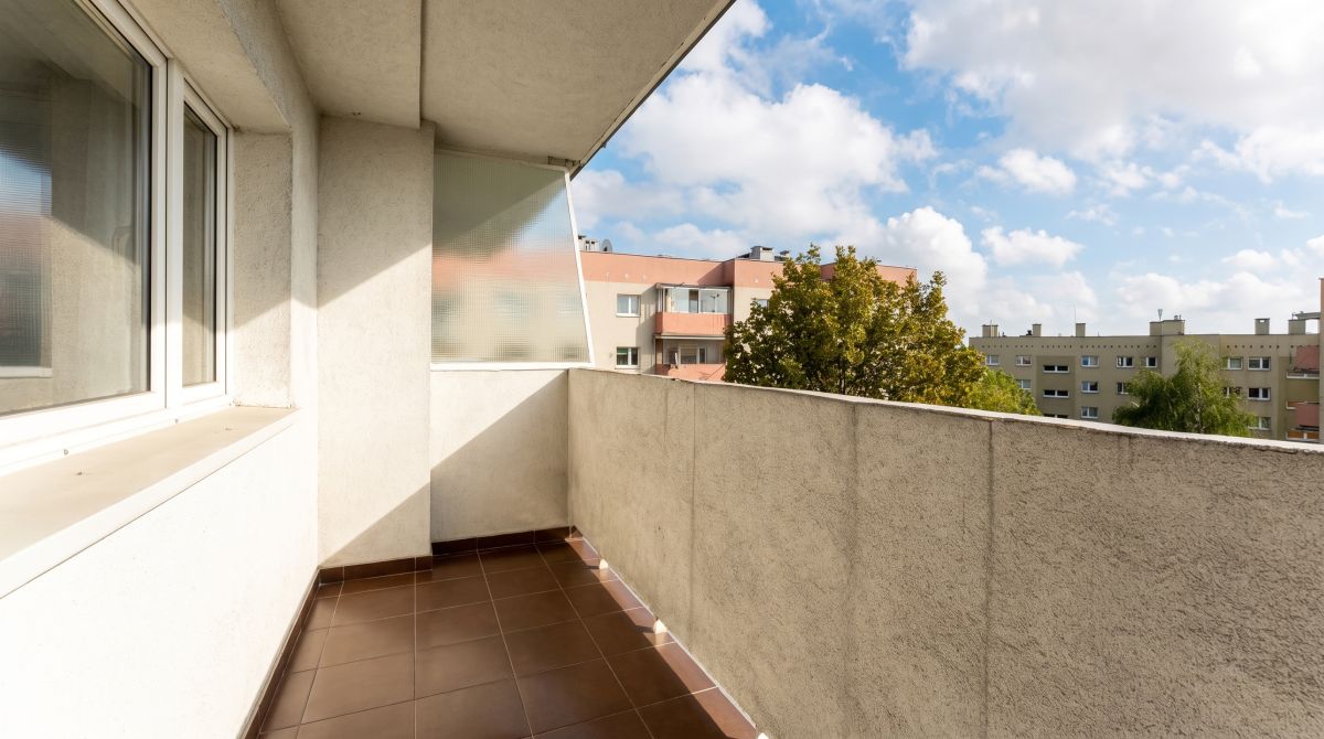 Świetny układ, możliwość zrobienia 4 pokoi! BALKON - ujecie 14